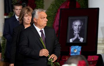 Nyugat/ellenzék: "Gorbacsov példakép volt", Nyugat/ellenzék: Minek ment el Orbán a temetésére?