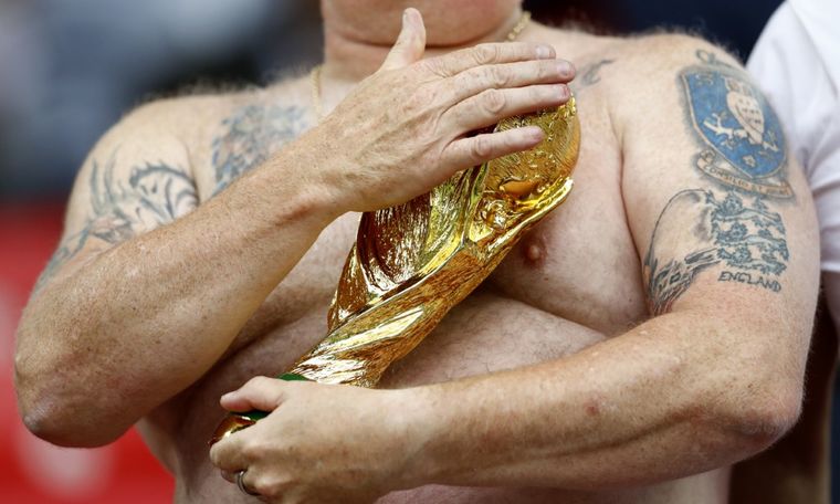 Nézegessen feszes popsijú, nagymellű, kisportolt felsőtestű szurkolókat a vb-ről